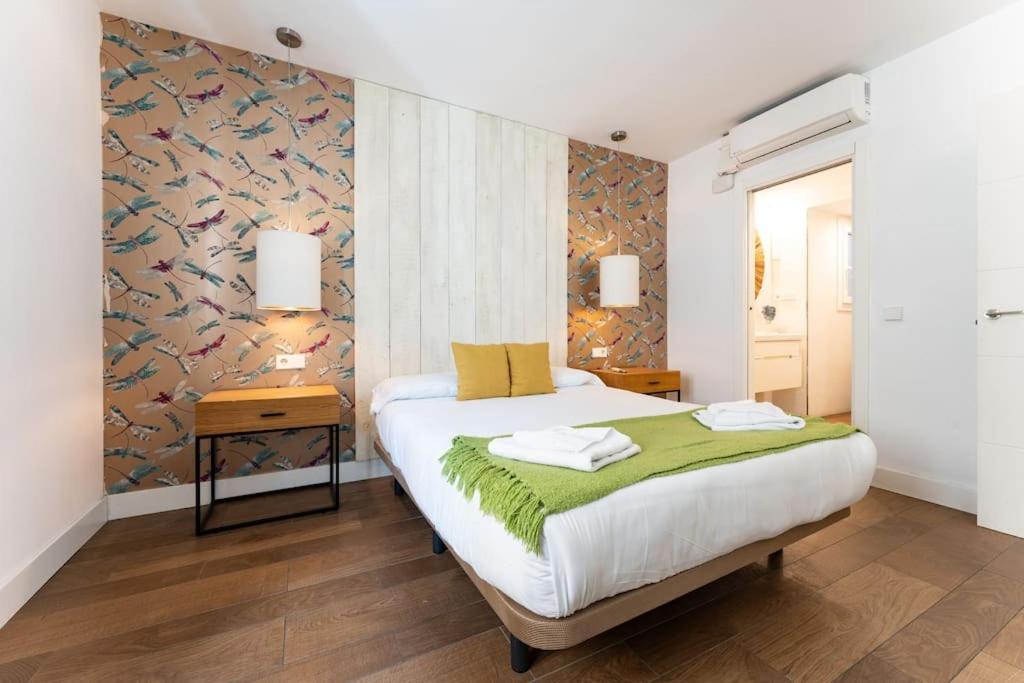 Super Central Malaga Flat With Terrace And Free Parking Exteriér fotografie