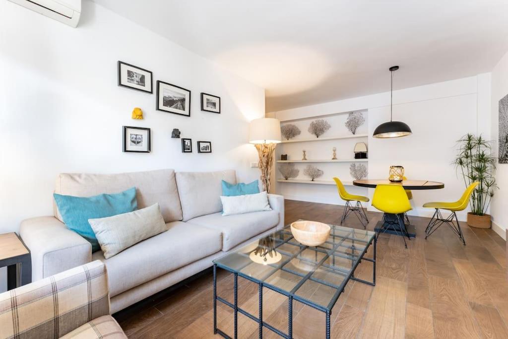 Super Central Malaga Flat With Terrace And Free Parking Exteriér fotografie