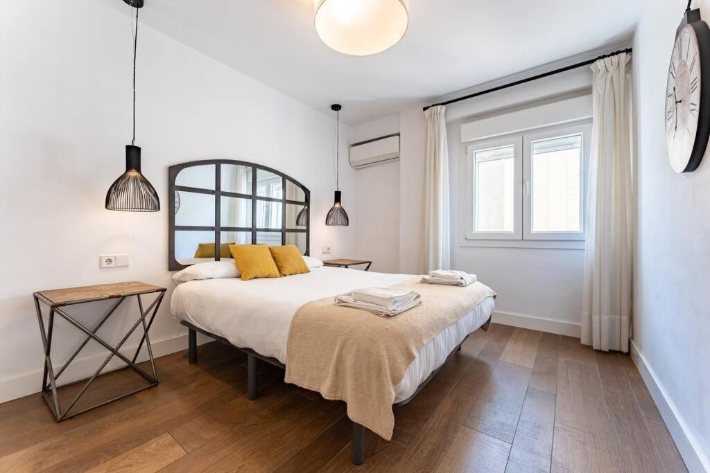 Super Central Malaga Flat With Terrace And Free Parking Exteriér fotografie